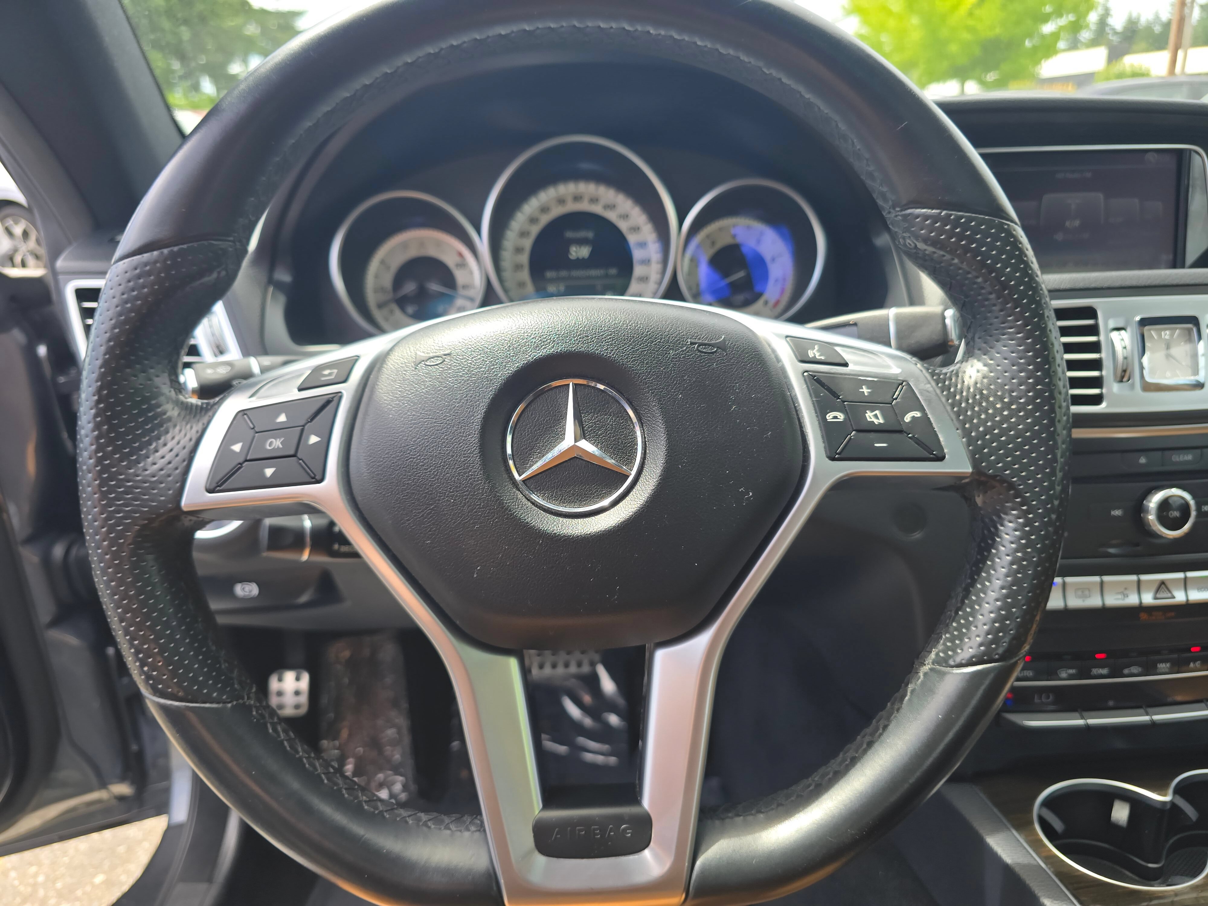 Used 2017 Mercedes-Benz E 400 4MATIC Coupe image 21