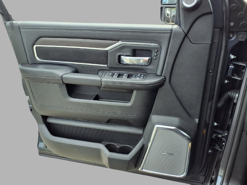 New 2027 RAM 3500 Laramie AWD/4WD image 19