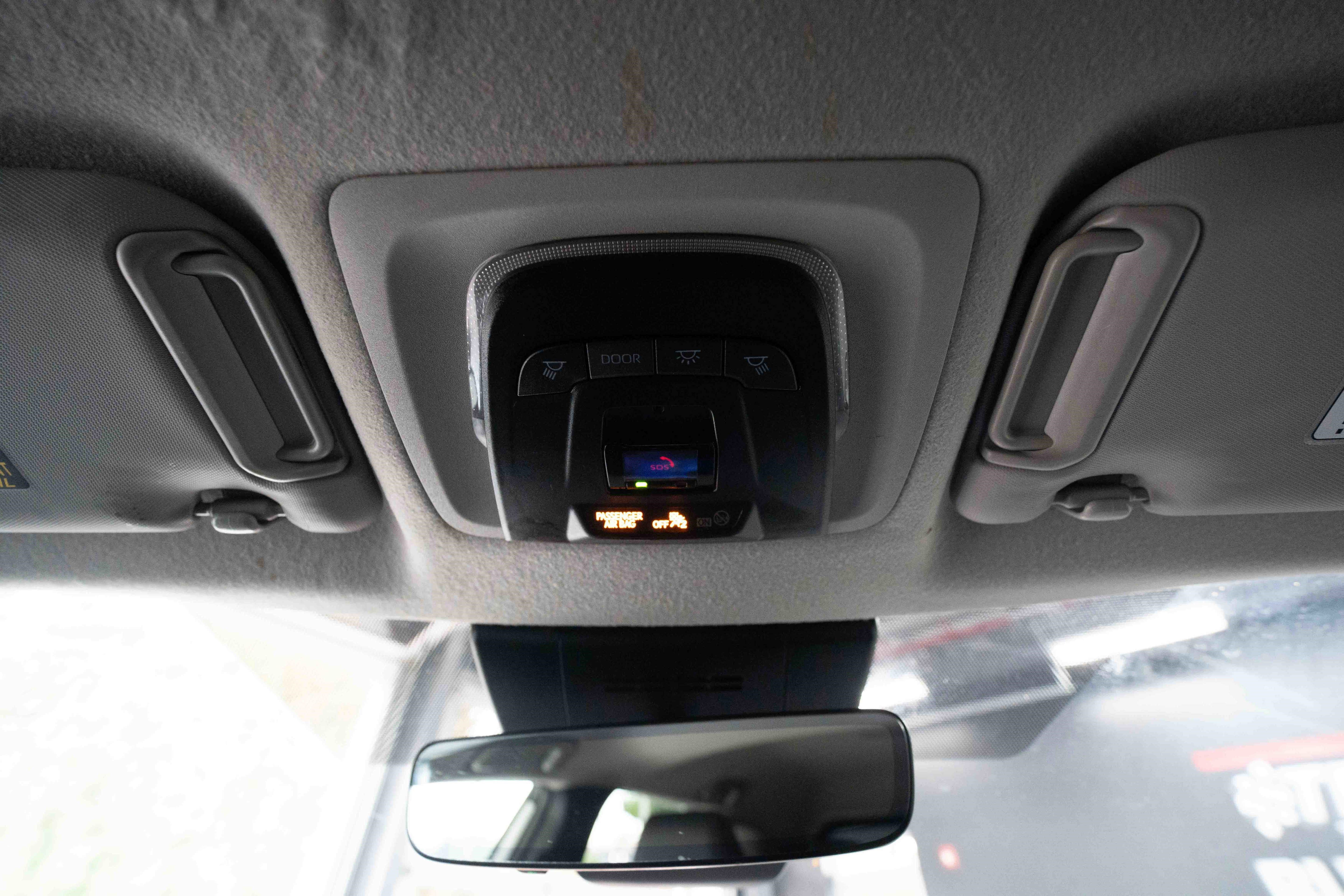 Used 2023 Toyota Corolla Cross XLE image 18