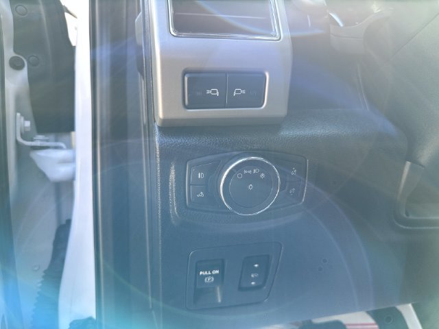 Certified 2019 Ford F150 Lariat w/ Equipment Group 502A Luxury AWD/4WD image 15