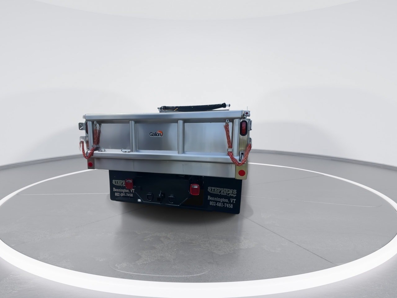 New 2026 RAM 5500 4x4 Regular Cab image 17