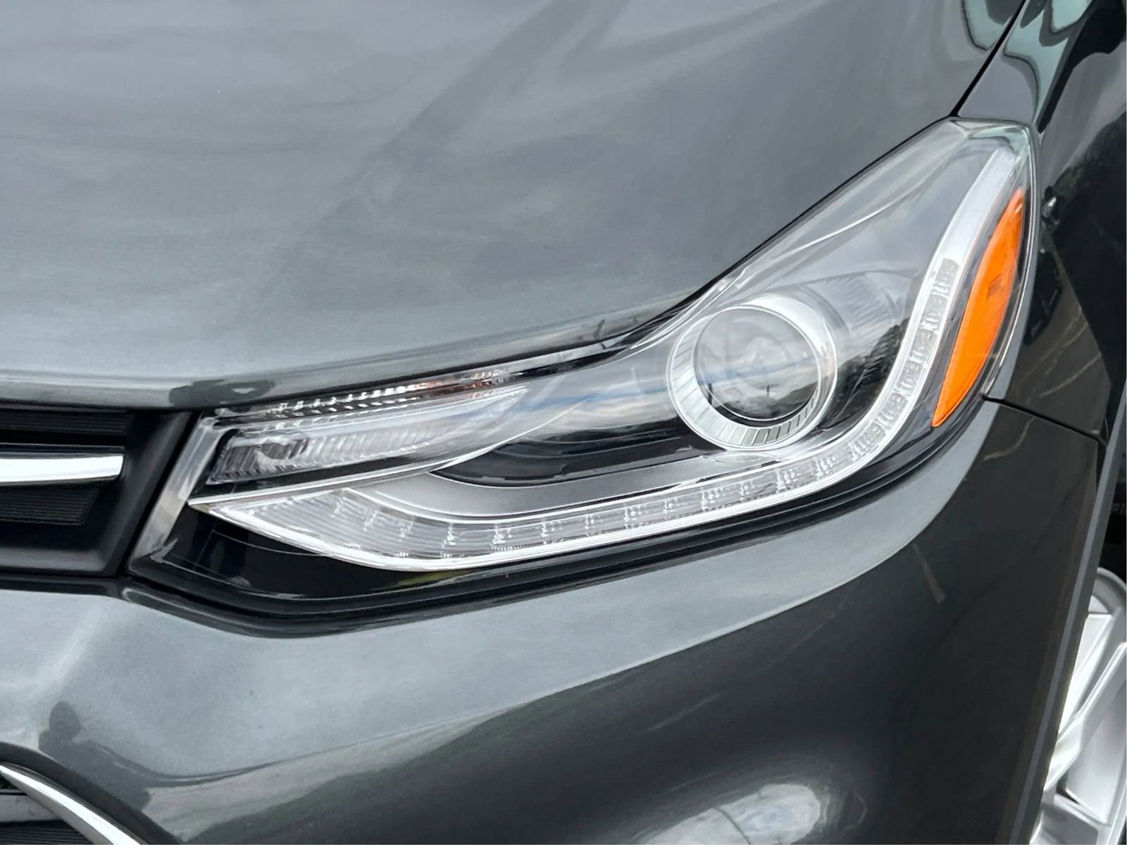 Used 2020 Chevrolet Trax LT w/ Driver Confidence Package FWD image 25
