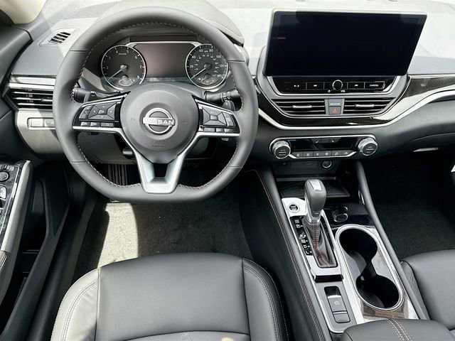 New 2025 Nissan Altima 2.5 SR w/ SR Premium Package image 14