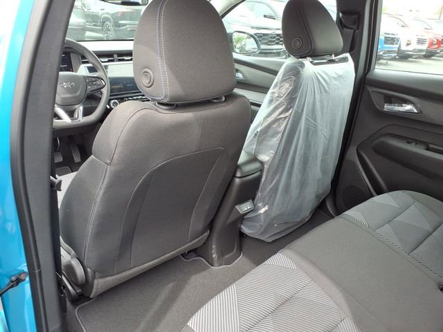 New 2027 Chevrolet Bolt LT FWD image 7