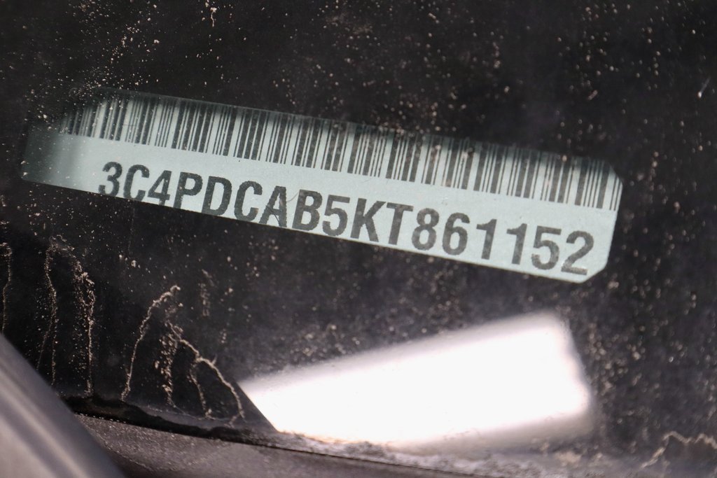 Used 2019 Dodge Journey SE image 33