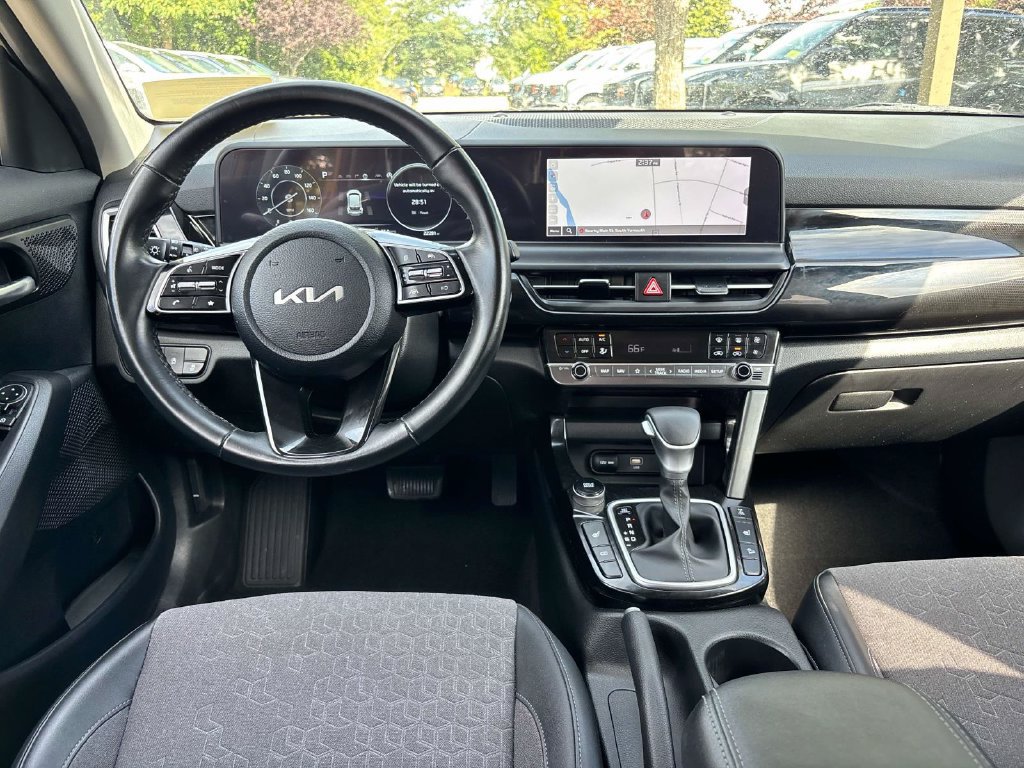 Certified 2024 Kia Seltos S AWD/4WD image 11