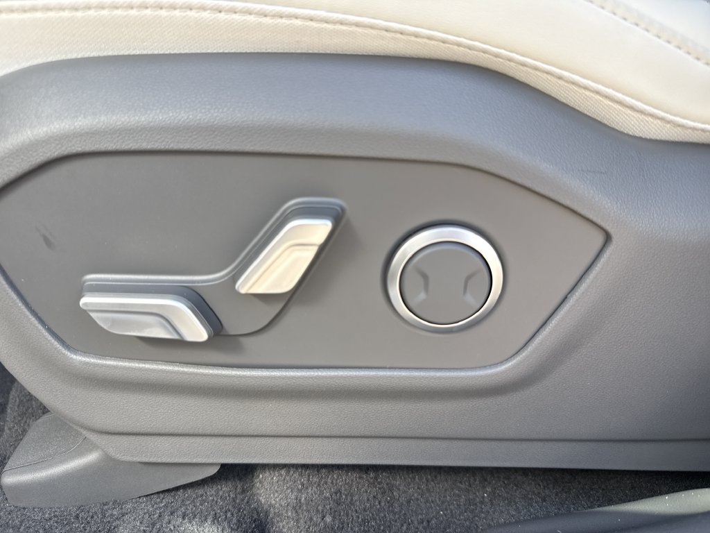 New 2027 Hyundai Santa Fe SEL FWD image 11