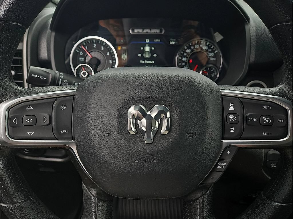Used 2025 RAM 1500 Classic Warlock AWD/4WD image 18