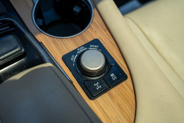Used 2019 Lexus RX 350L AWD image 35