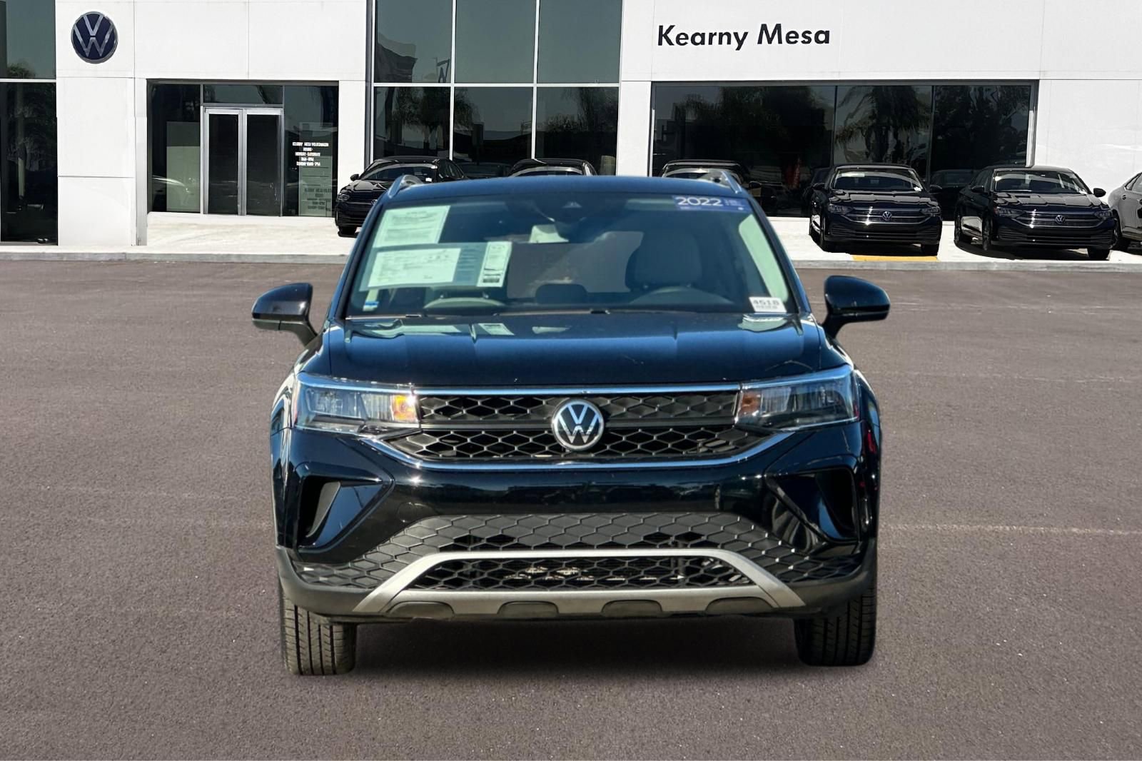 Used 2022 Volkswagen Taos SE w/ IQ.Drive SE Package FWD image 9
