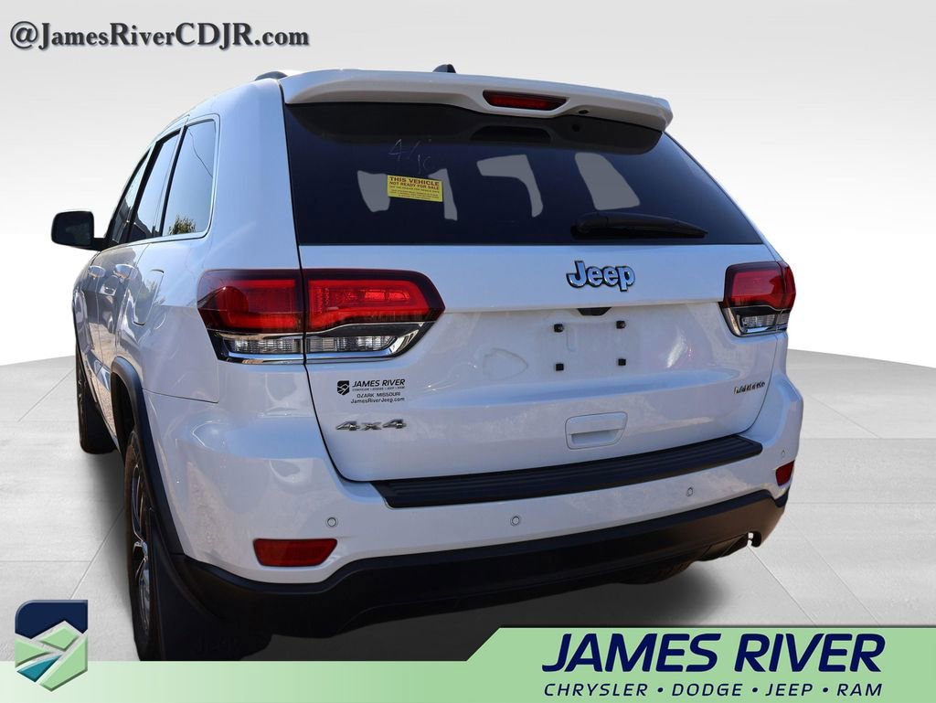 Used 2020 Jeep Grand Cherokee Laredo w/ 18" Wheel & 8.4" Radio Group image 17
