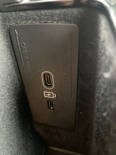 Certified 2025 Volvo XC60 B5 Plus image 23