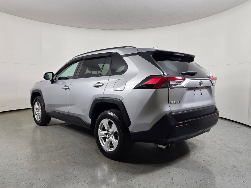 Used 2021 Toyota RAV4 XLE image 5