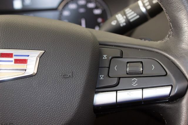 Used 2023 Cadillac XT4 Luxury w/ Cold Weather Package image 25