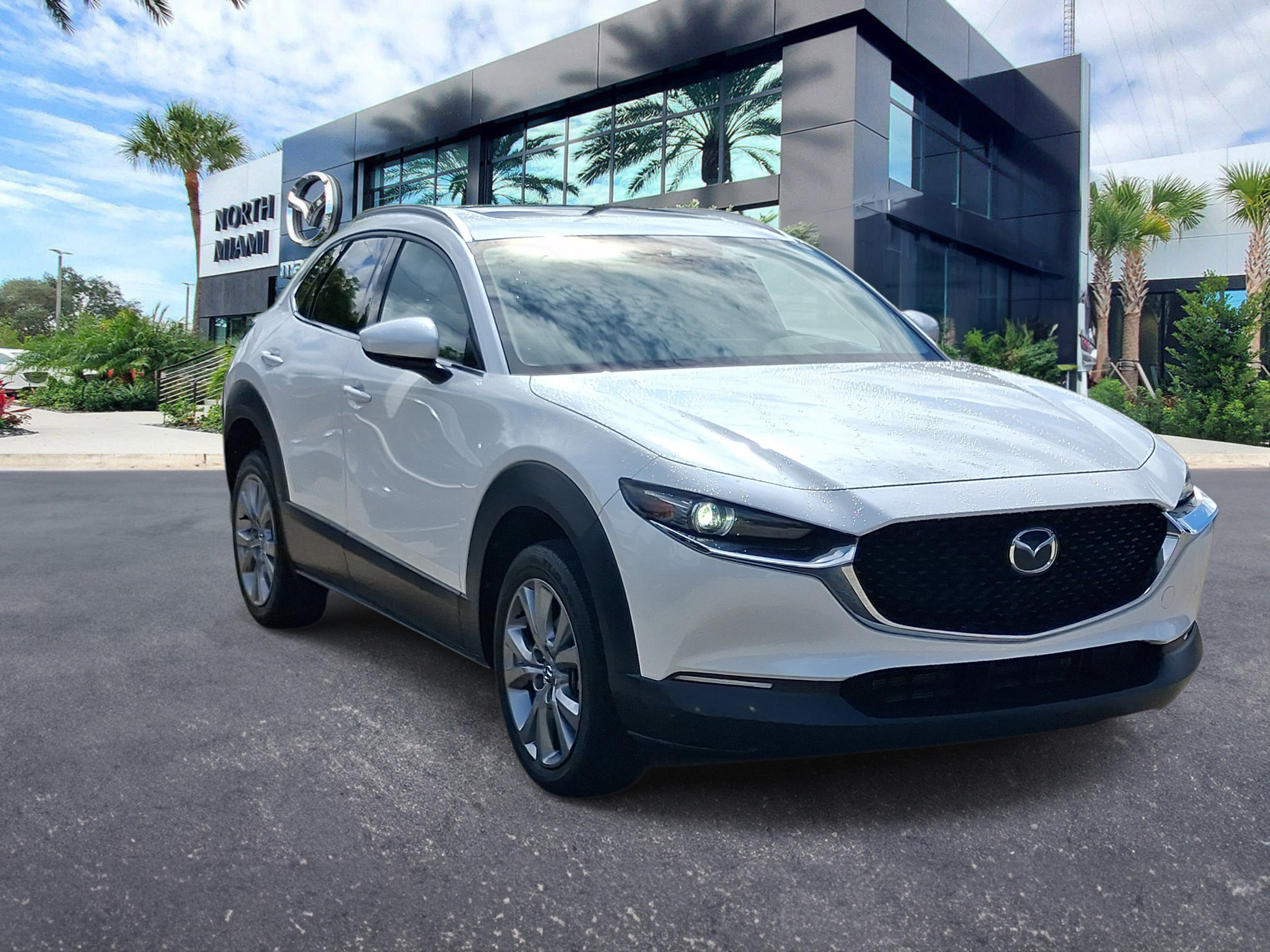 Used 2023 MAZDA CX-30 AWD 2.5 S w/ Premium Package image 3