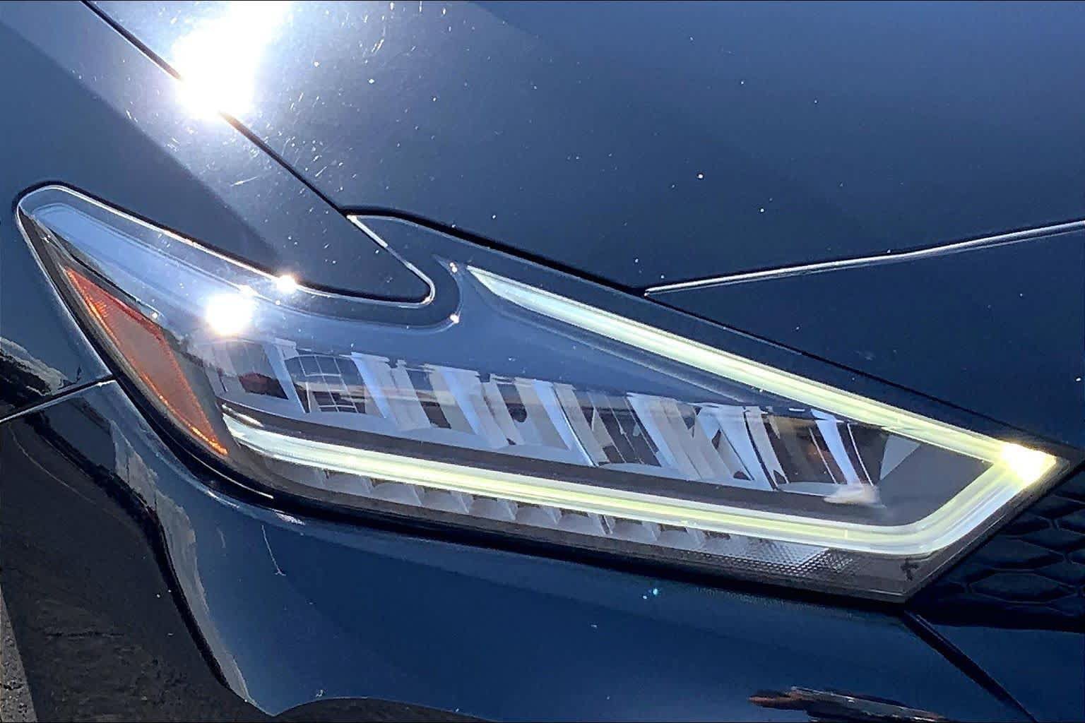 Used 2022 Nissan Maxima SV w/ Floor Mat Group FWD image 28