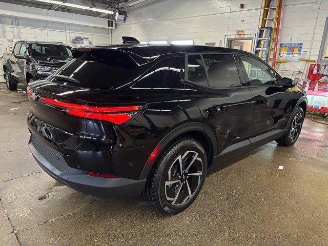 New 2026 Chevrolet Equinox EV LT image 6