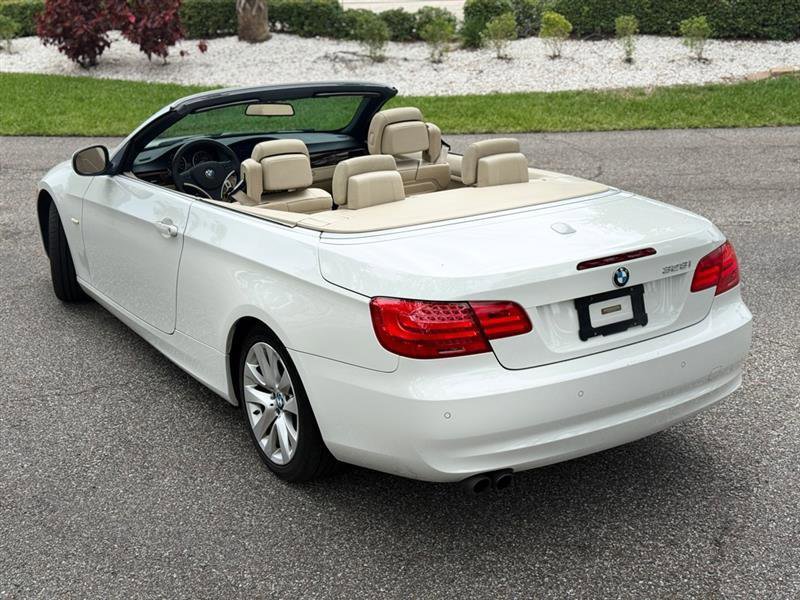 Used 2013 BMW 328i Convertible RWD image 4