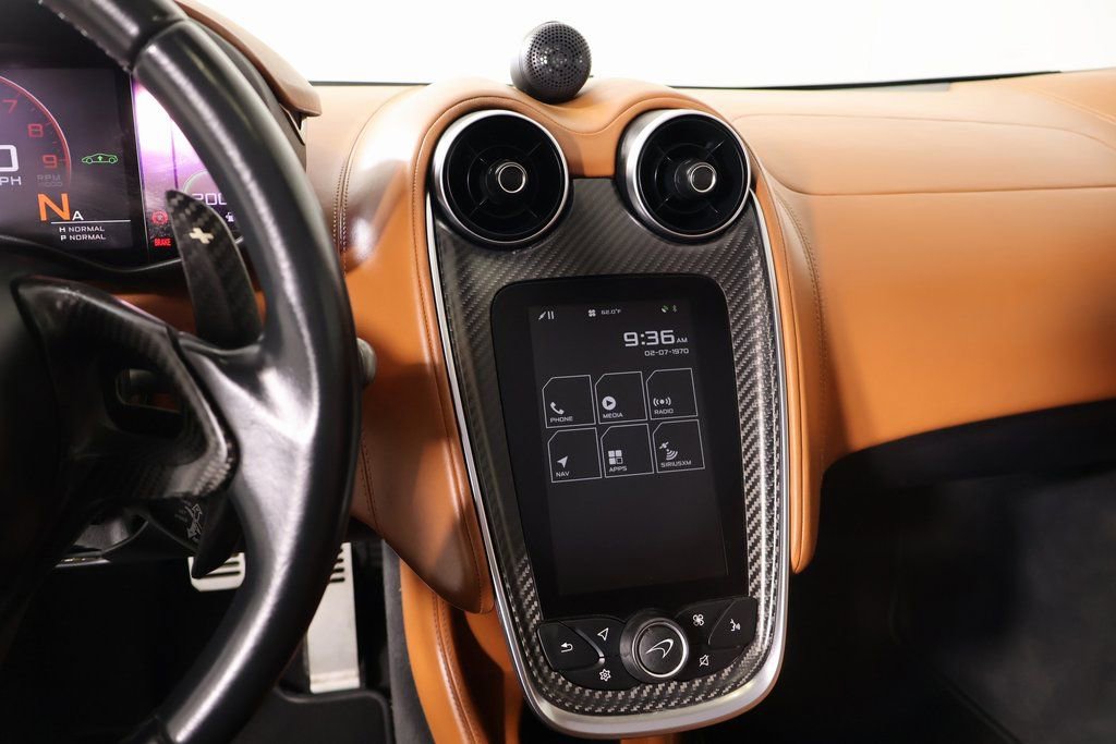 Used 2017 McLaren 570S image 6