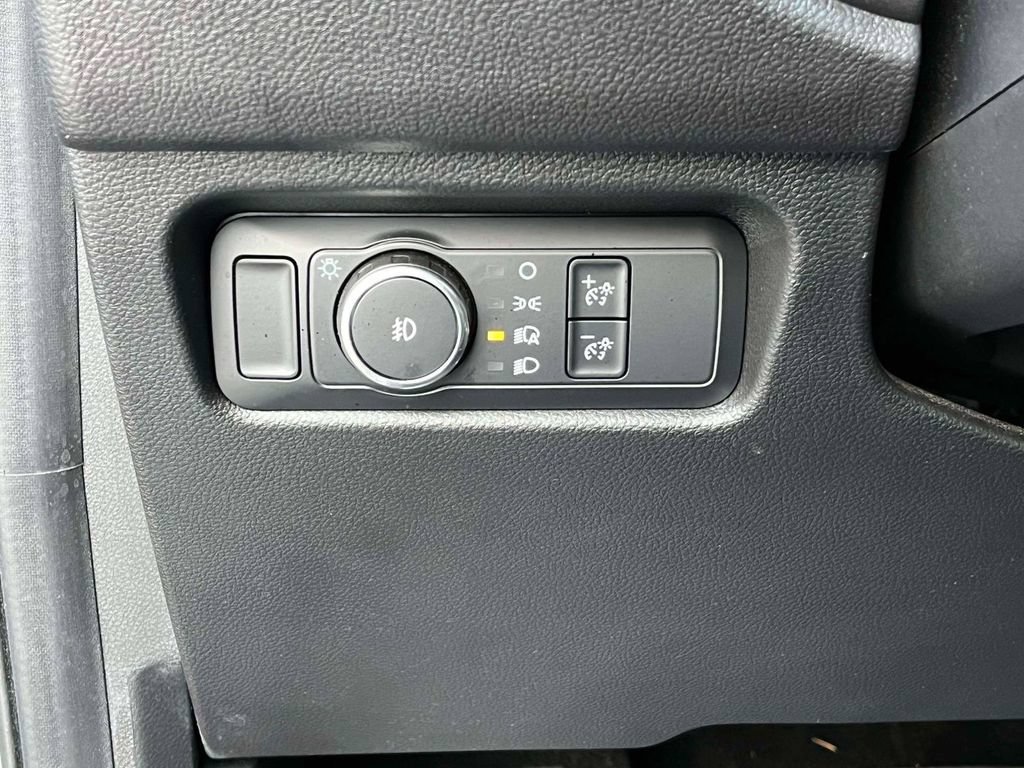 Used 2025 Ford Ranger Lariat w/ Trailer Tow Package AWD/4WD image 17