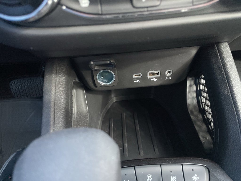 Used 2023 Chevrolet TrailBlazer LT w/ Convenience Package image 31