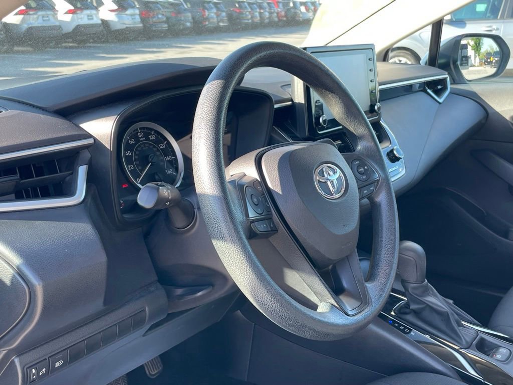 Used 2022 Toyota Corolla LE FWD image 9