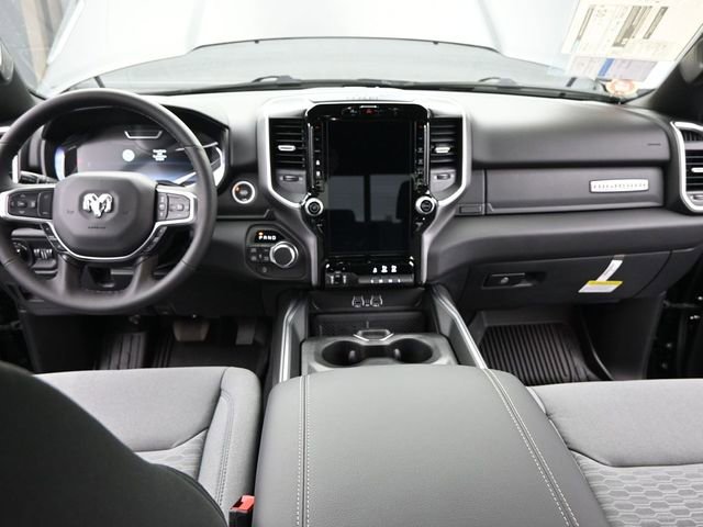 New 2026 RAM 1500 4x4 Crew Cab image 30