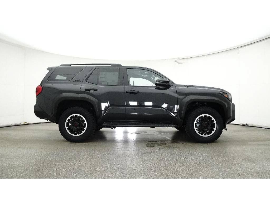 Used 2025 Toyota 4Runner TRD Off-Road AWD/4WD image 33