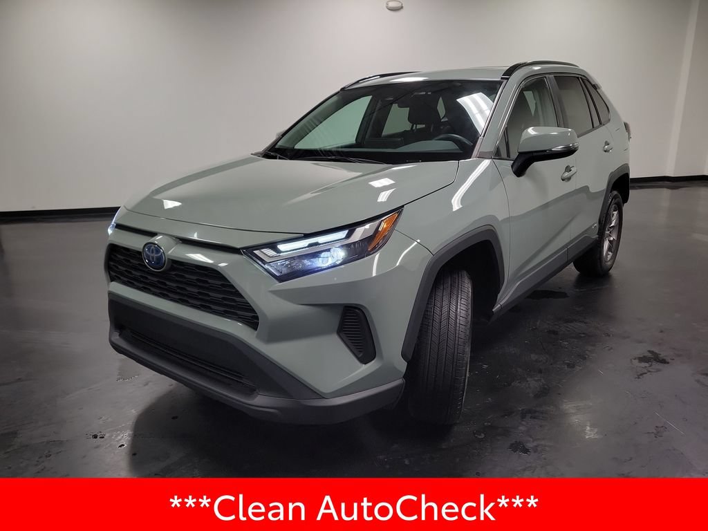 Used 2023 Toyota RAV4 XLE w/ Convenience Package AWD/4WD image 4