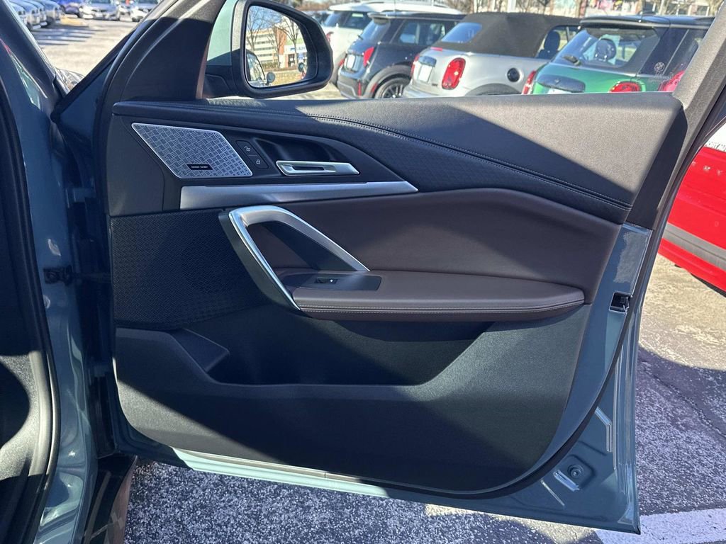 Used 2024 BMW X2 xDrive28i w/ Premium Package image 29