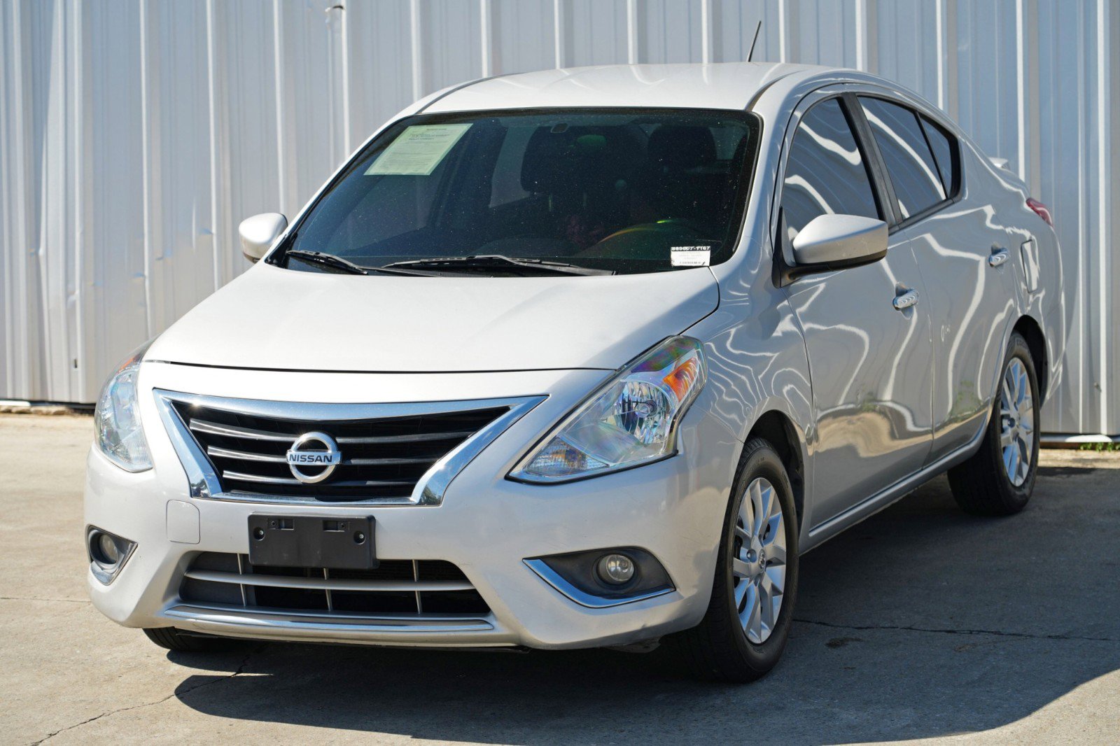 Used 2018 Nissan Versa SV w/ SV Special Edition Package image 39