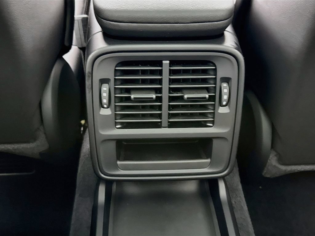 New 2026 Porsche Taycan 4S AWD/4WD image 26