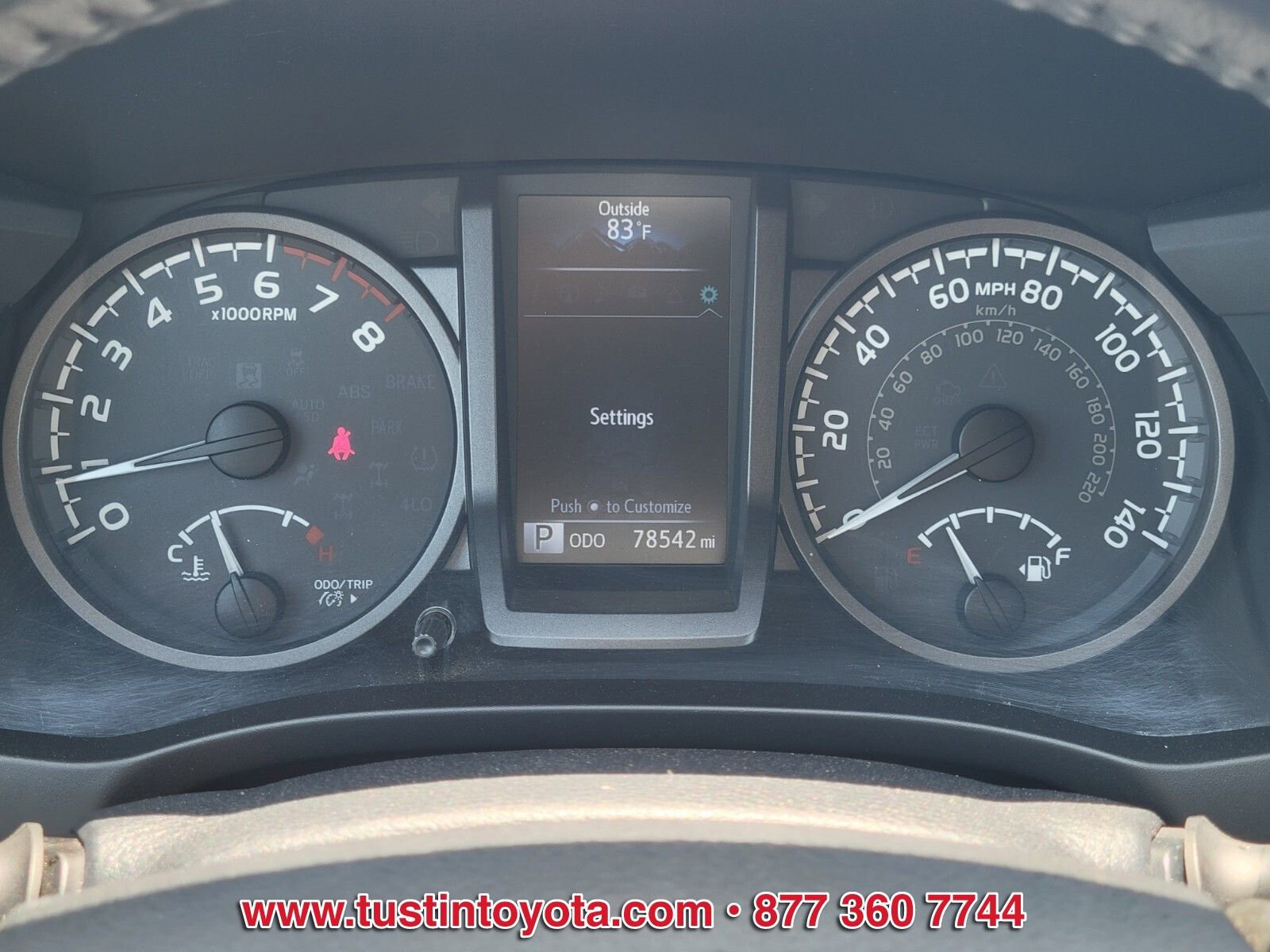 Used 2017 Toyota Tacoma TRD Sport RWD image 19