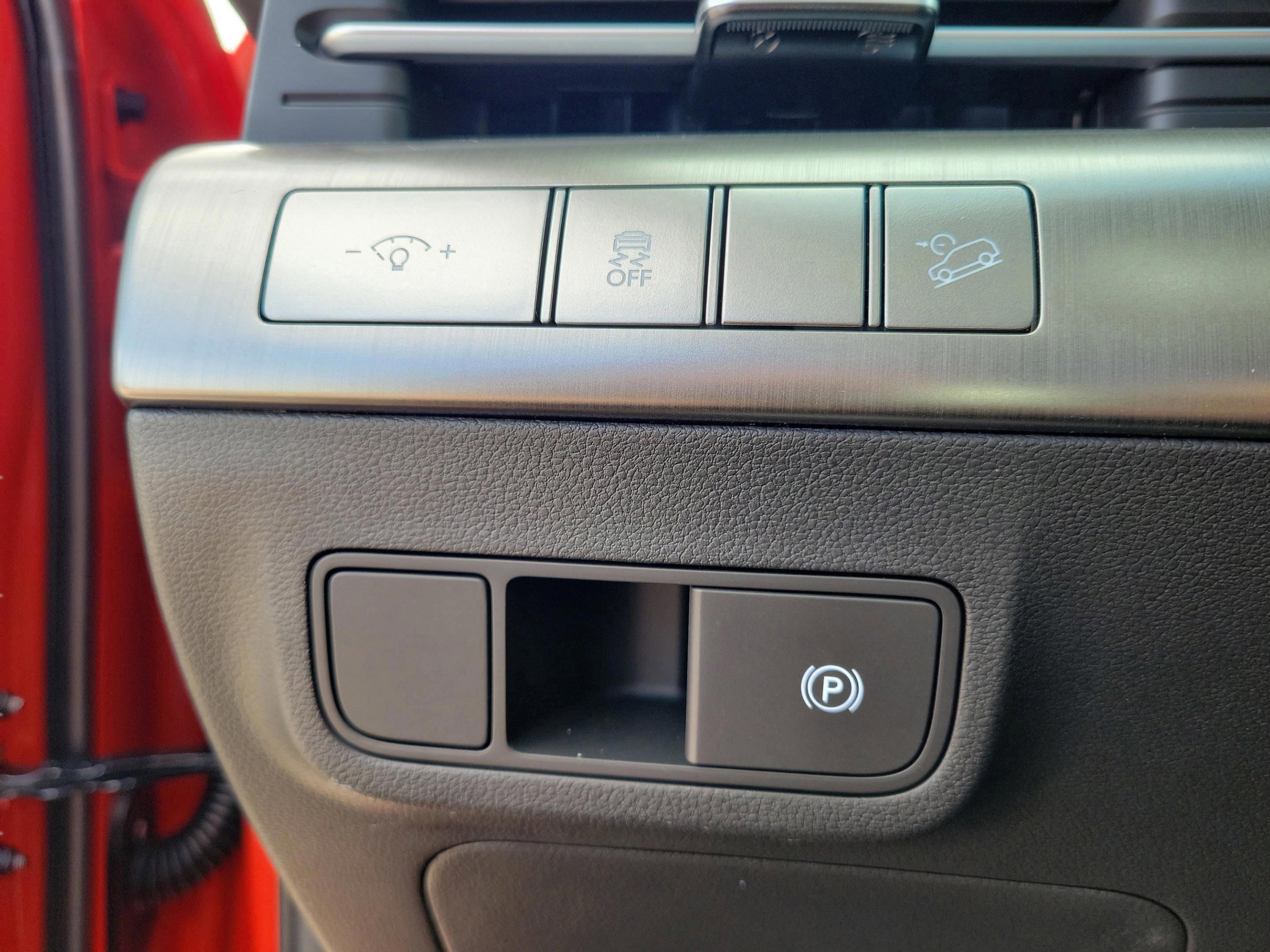 New 2026 Hyundai Kona SEL Premium image 8