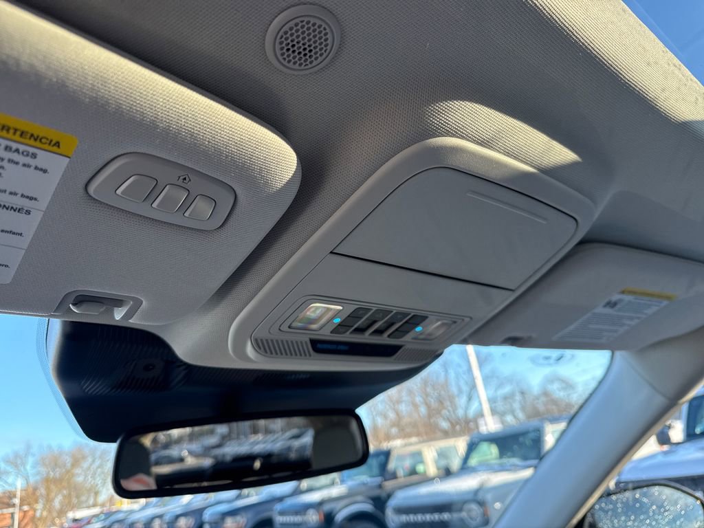 Used 2025 Ford Explorer Platinum w/ LUX Leather Package image 52