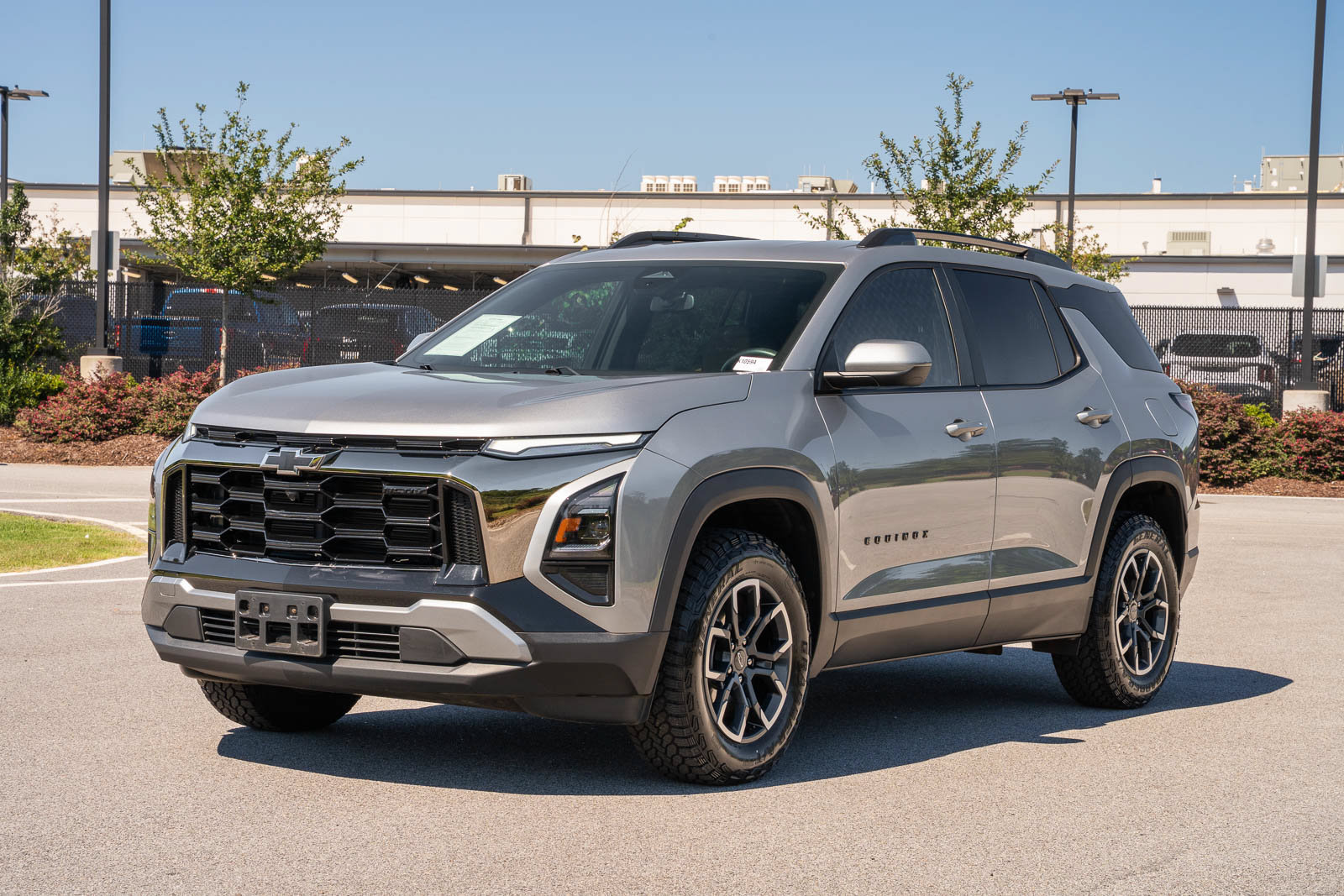 Used 2026 Chevrolet Equinox ACTIV FWD image 3