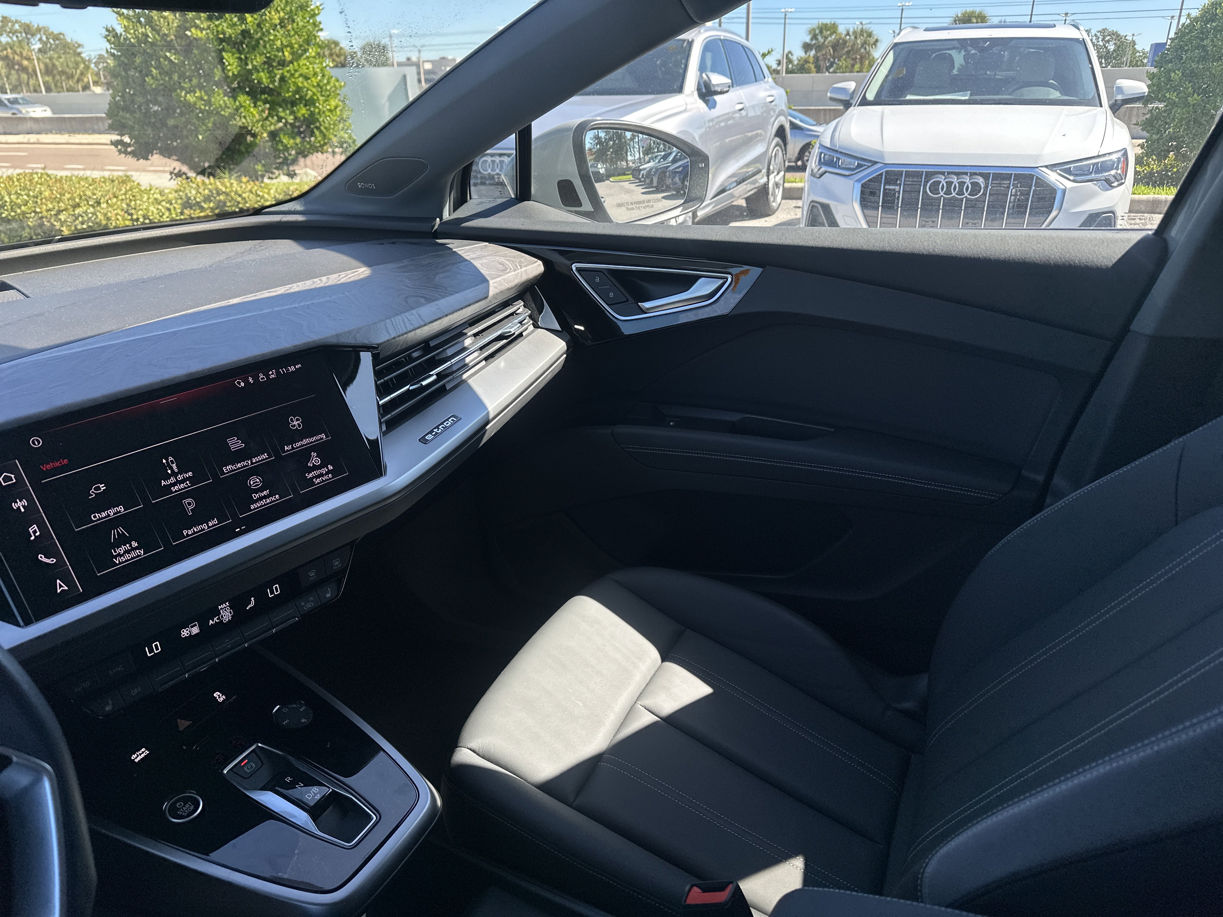 Used 2024 Audi Q4 e-tron Prestige w/ Black Optic Package image 10