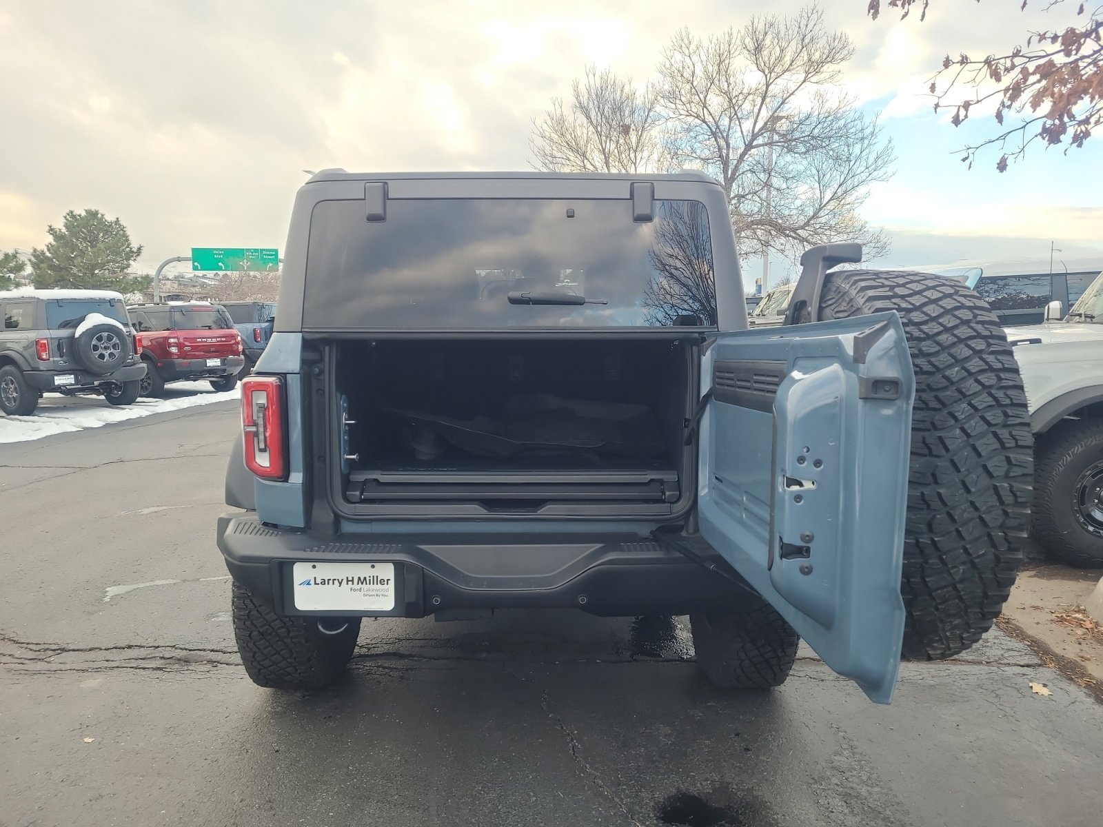 Certified 2024 Ford Bronco Everglades image 32