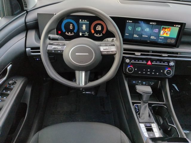Certified 2025 Hyundai Tucson SEL FWD image 16