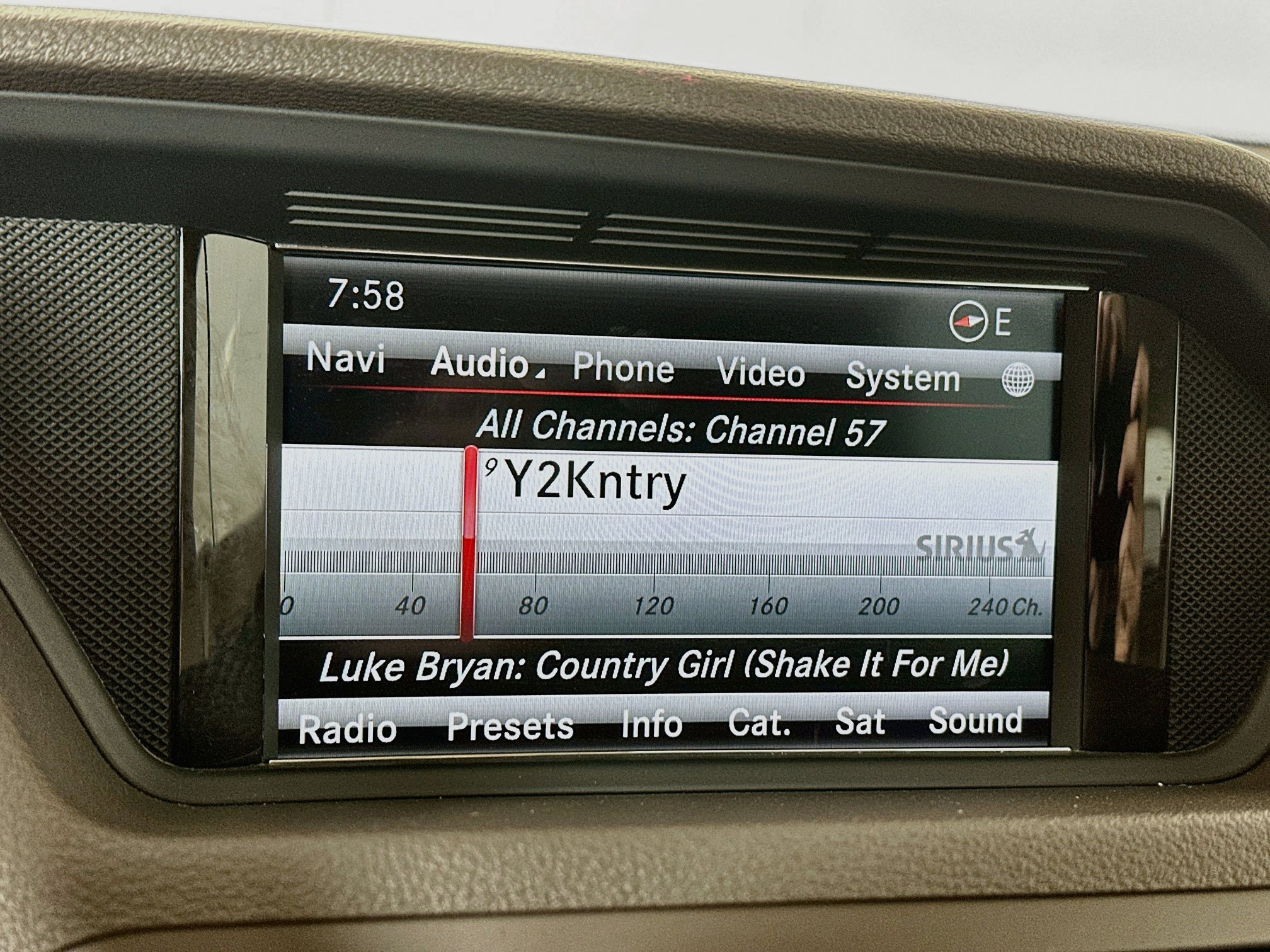 Used 2013 Mercedes-Benz E 350 Cabriolet image 15