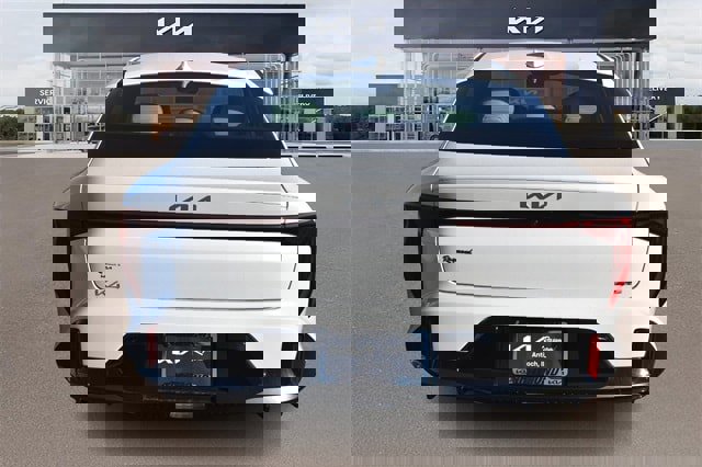 New 2025 Kia K4 GT-Line w/ GT-Line Premium Package image 4