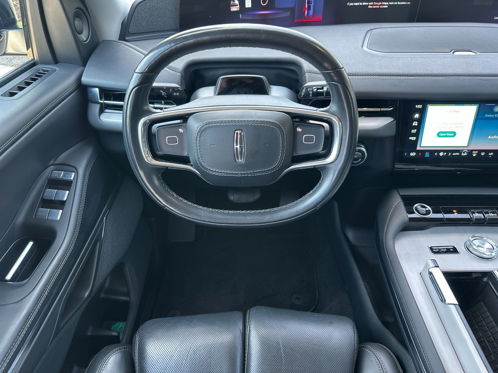 Certified 2025 Lincoln Navigator L Reserve AWD/4WD image 15