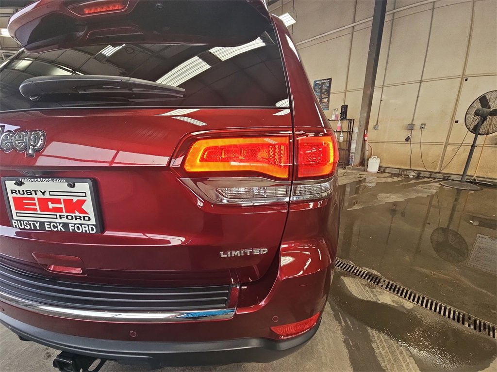 Used 2020 Jeep Grand Cherokee Limited w/ Trailer Tow Group IV image 33