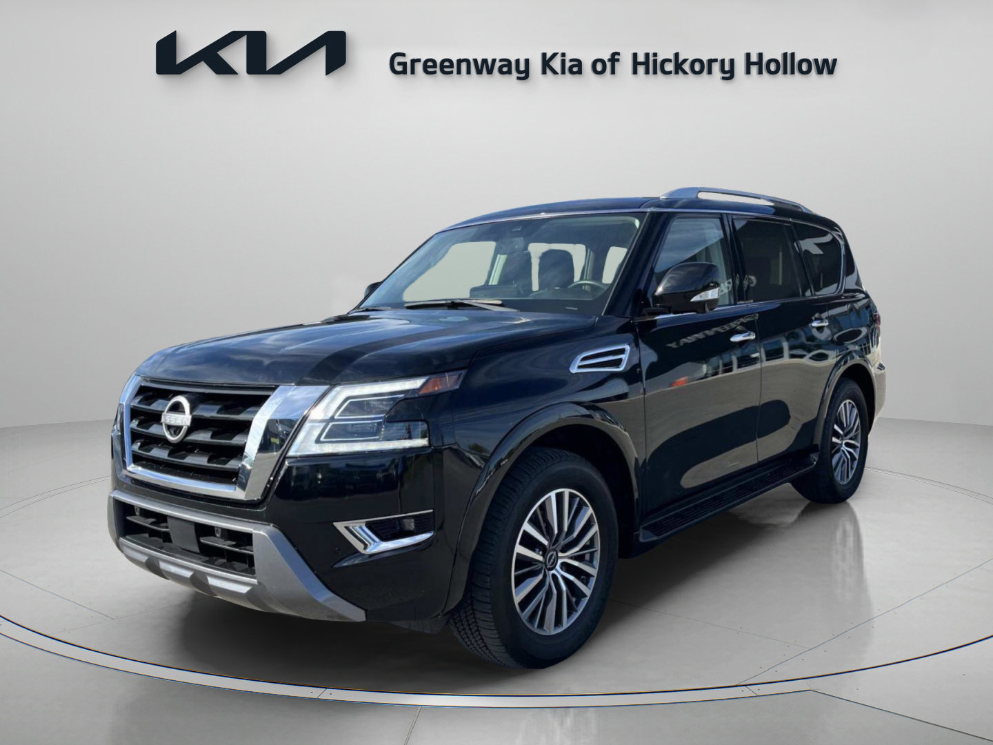 Used 2024 Nissan Armada SL w/ Captain's Chairs Package image 3