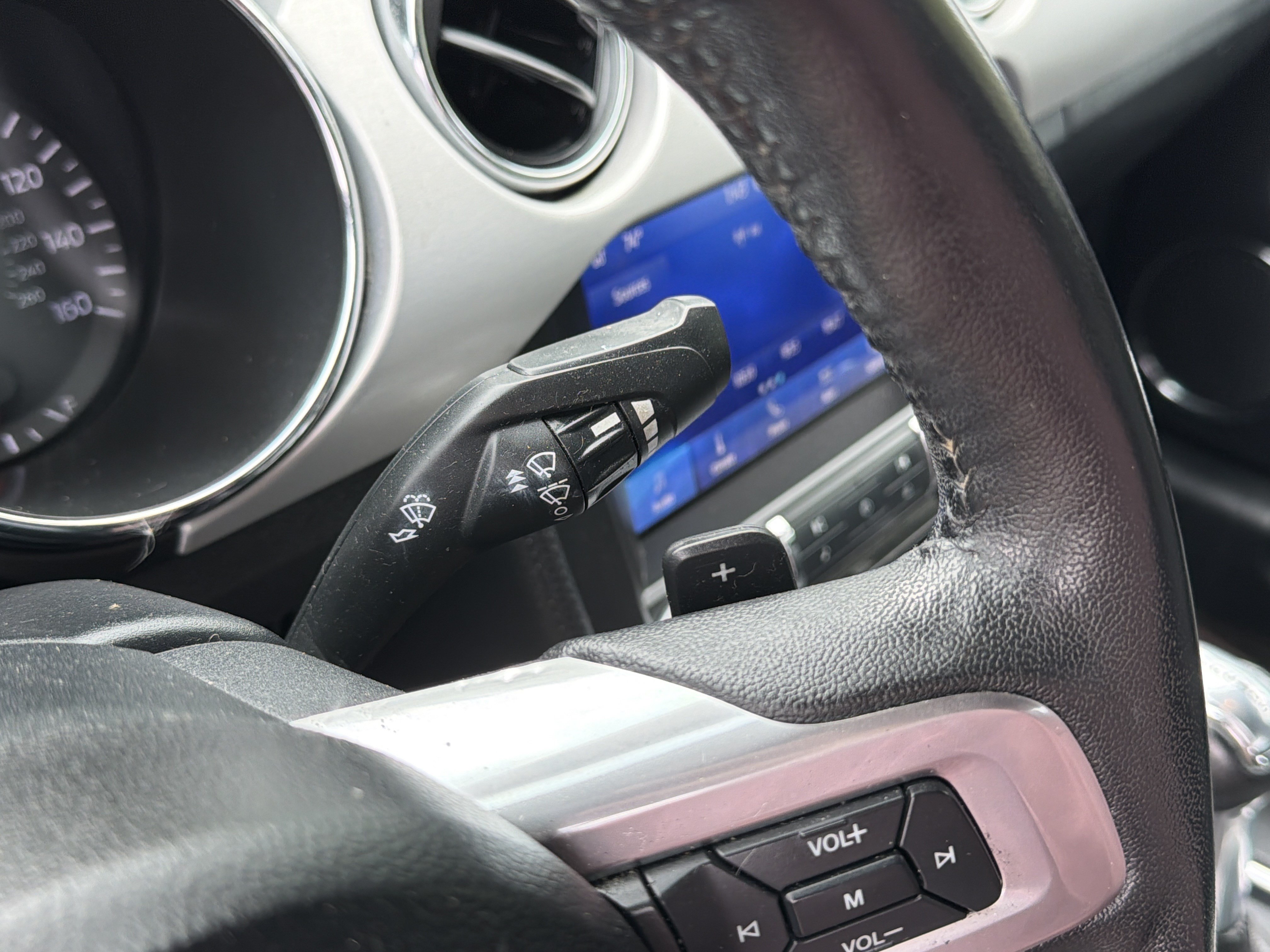 Used 2016 Ford Mustang Premium RWD image 15