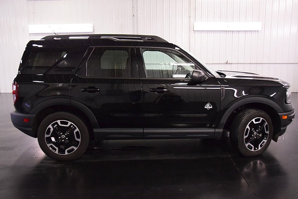 Used 2023 Ford Bronco Sport Outer Banks w/ Tech Package image 8