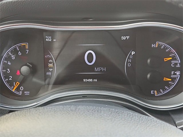 Used 2018 Jeep Grand Cherokee Laredo image 12