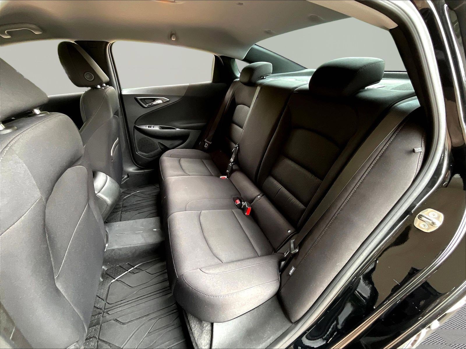 Used 2024 Chevrolet Malibu RS FWD image 20