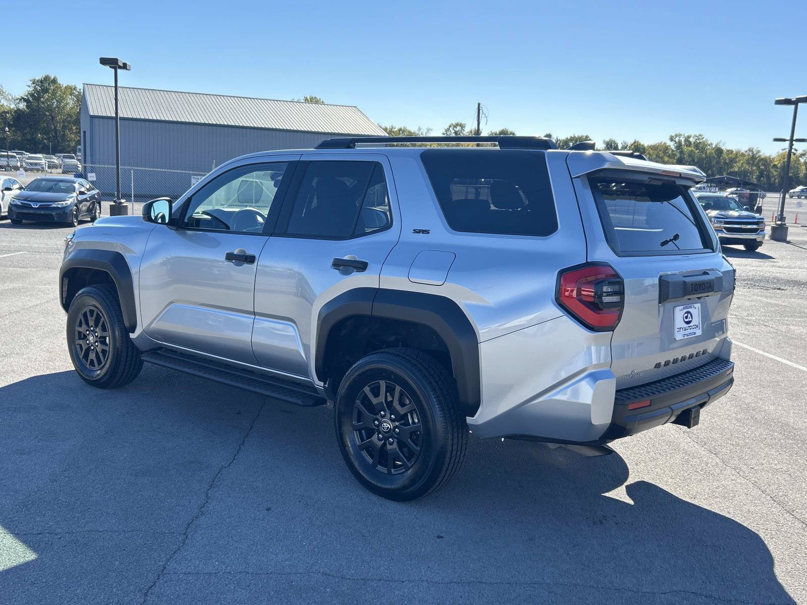 Used 2025 Toyota 4Runner SR5 AWD/4WD image 5