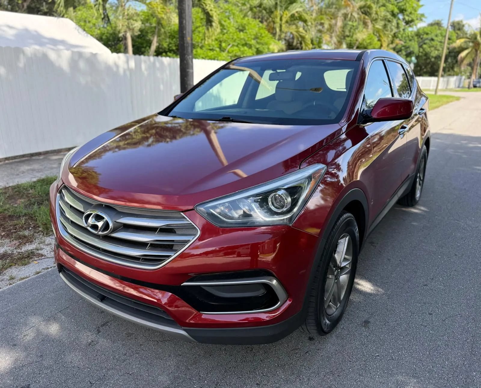 Used 2017 Hyundai Santa Fe Sport FWD image 4